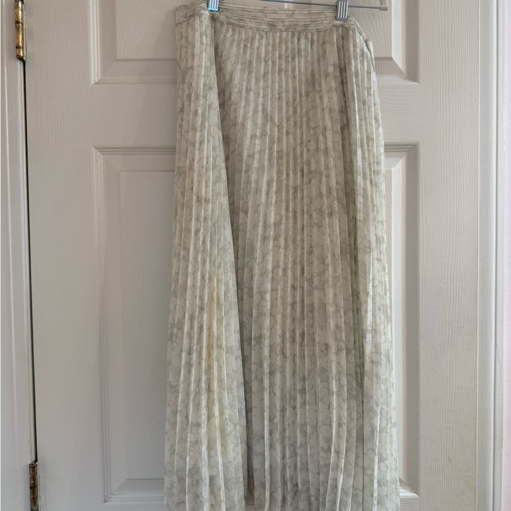 Pleated Cream Marble-Print Maxi Skirt